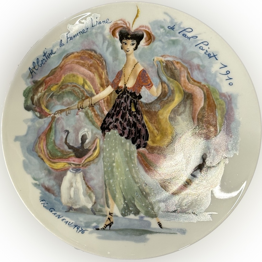 Albertine la Femne Liane Women of the Century 1976 Collectors Plate
